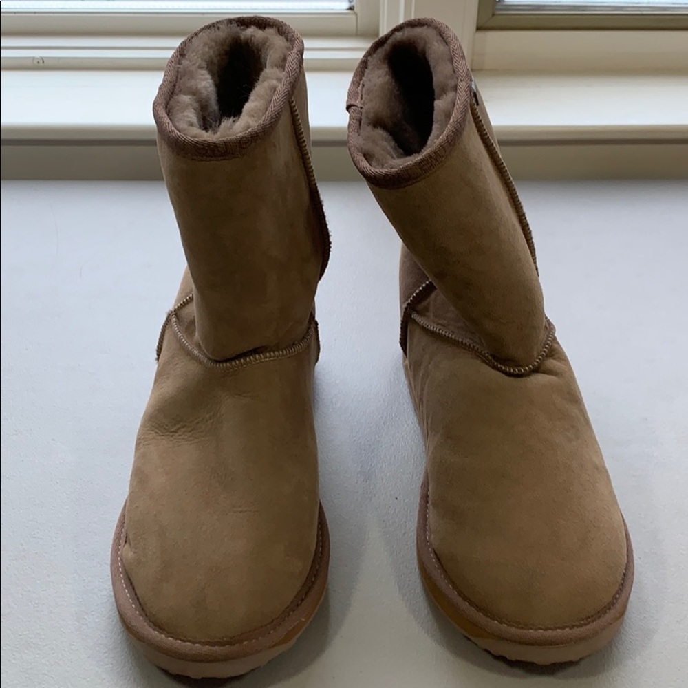 COPY - Emu boots NWOT